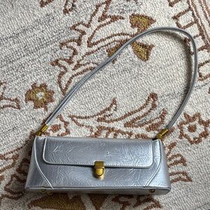 🩶 Silver Shoulder Purse
